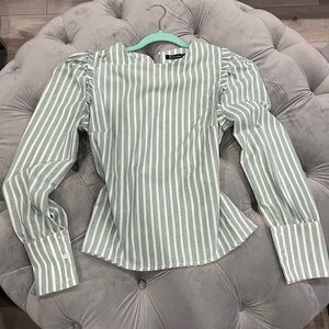 Stripped linen Shirt Size S💚